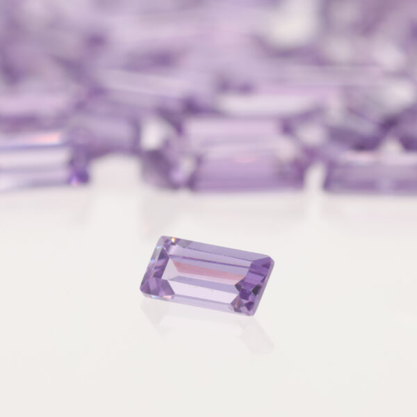 Zirconium Améthyste Baguette S.C - 5,00 x 2,50 mm